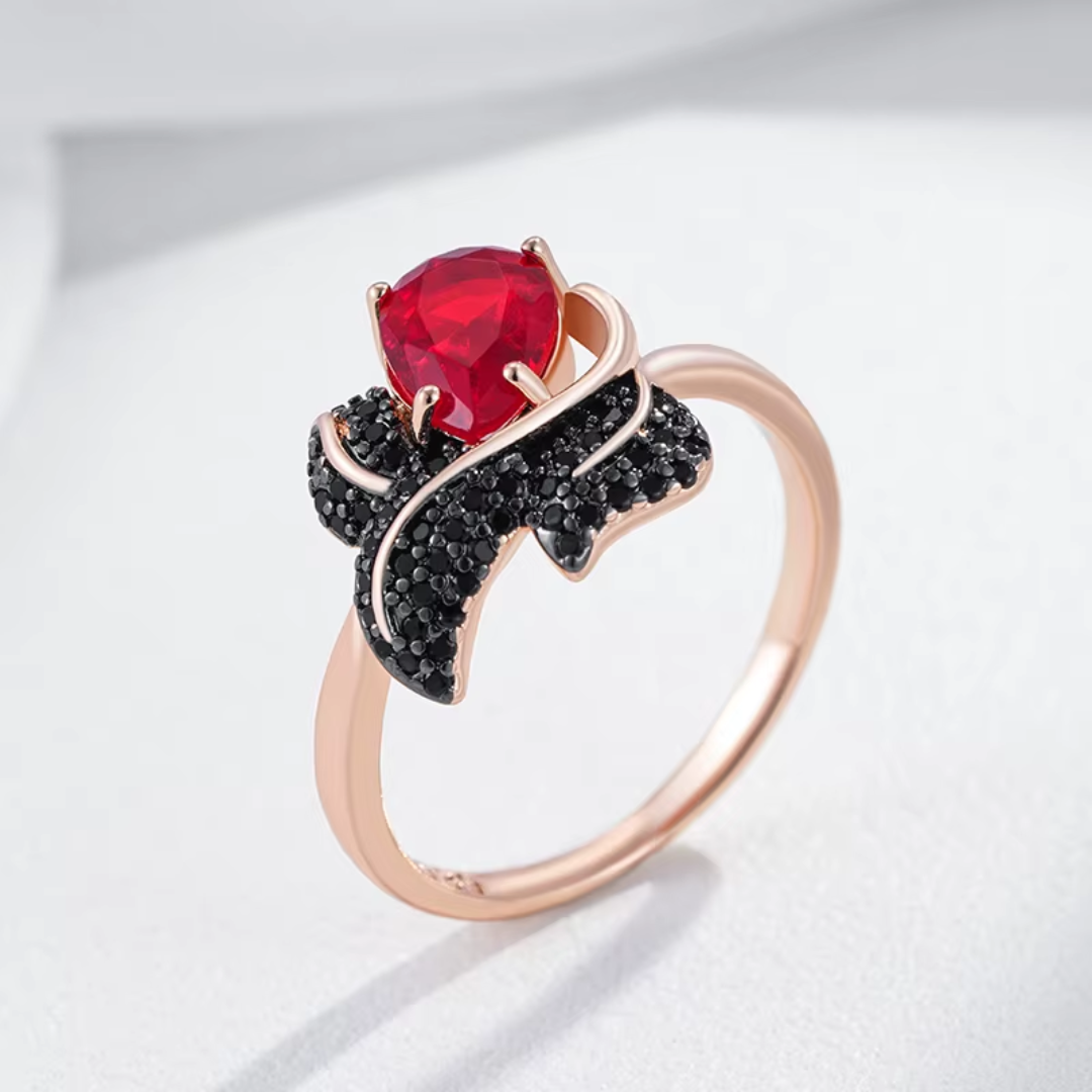 Bague Fleur en Or Rose avec Pierre Rouge et Cristaux Noirs