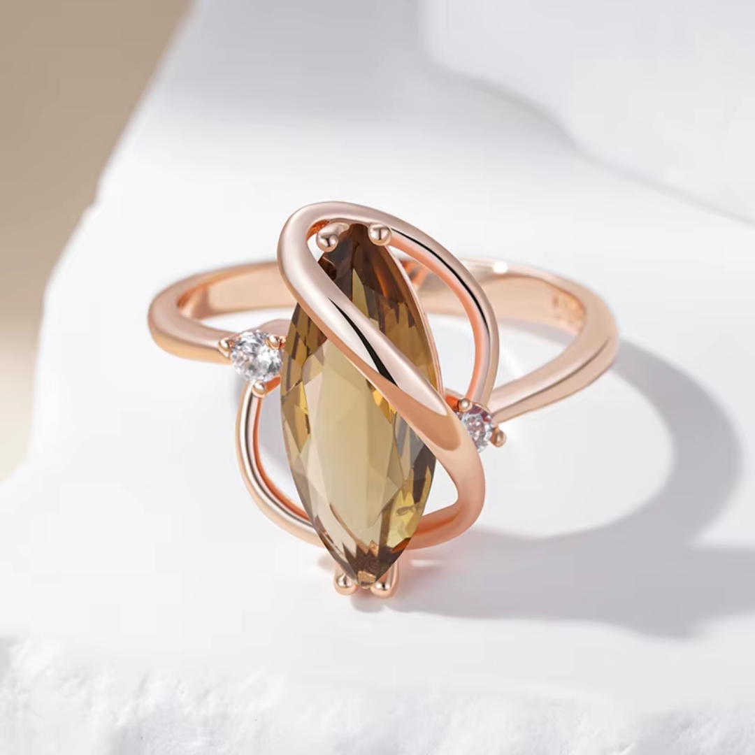 Bague Marquise Ambre avec Détails en Or Rose
