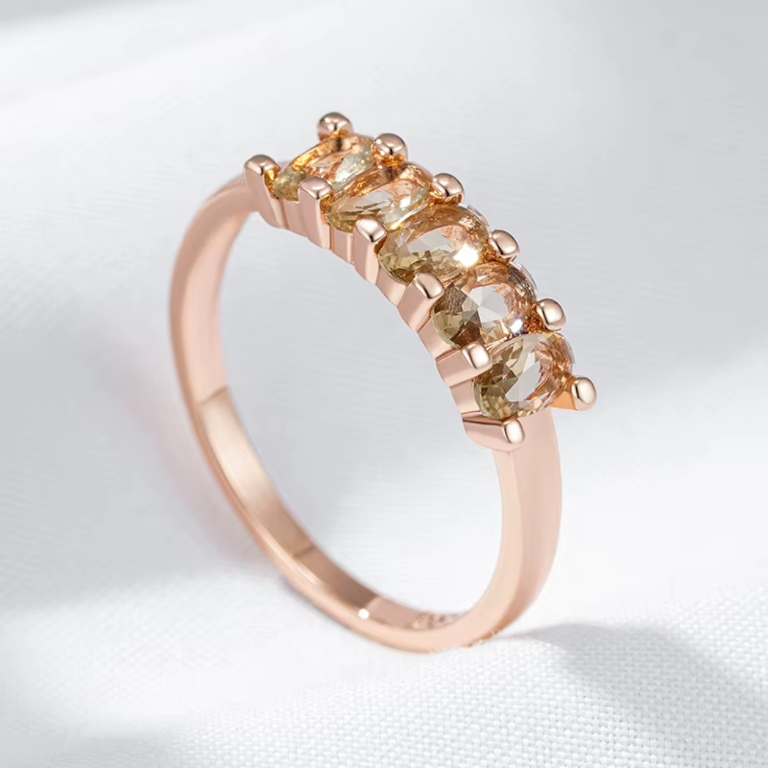 Bague Rangée de Cristaux Dorés en Or Rose