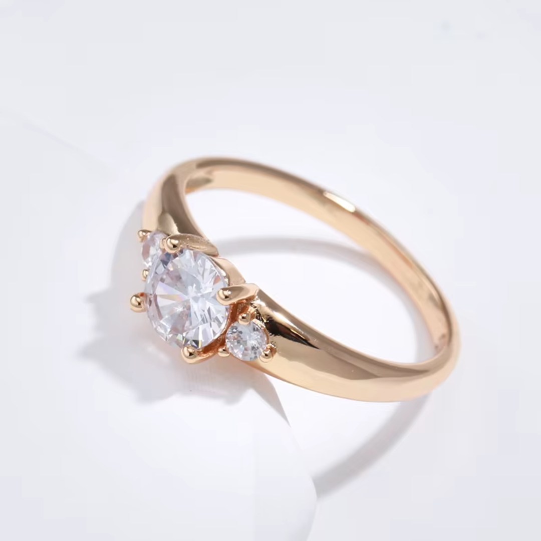 Bague Solitaire en Or Rose avec Cristaux
