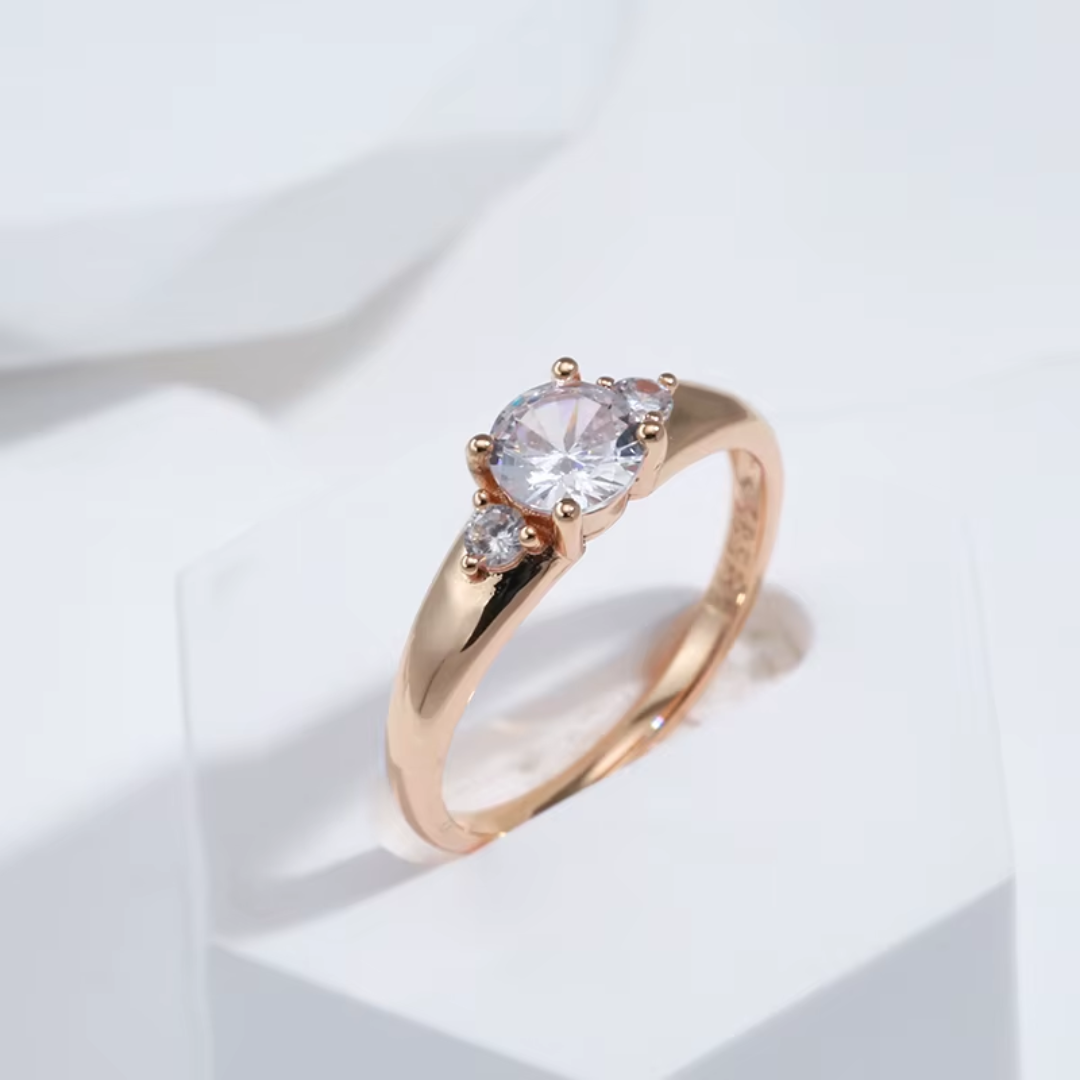 Bague Solitaire en Or Rose avec Cristaux
