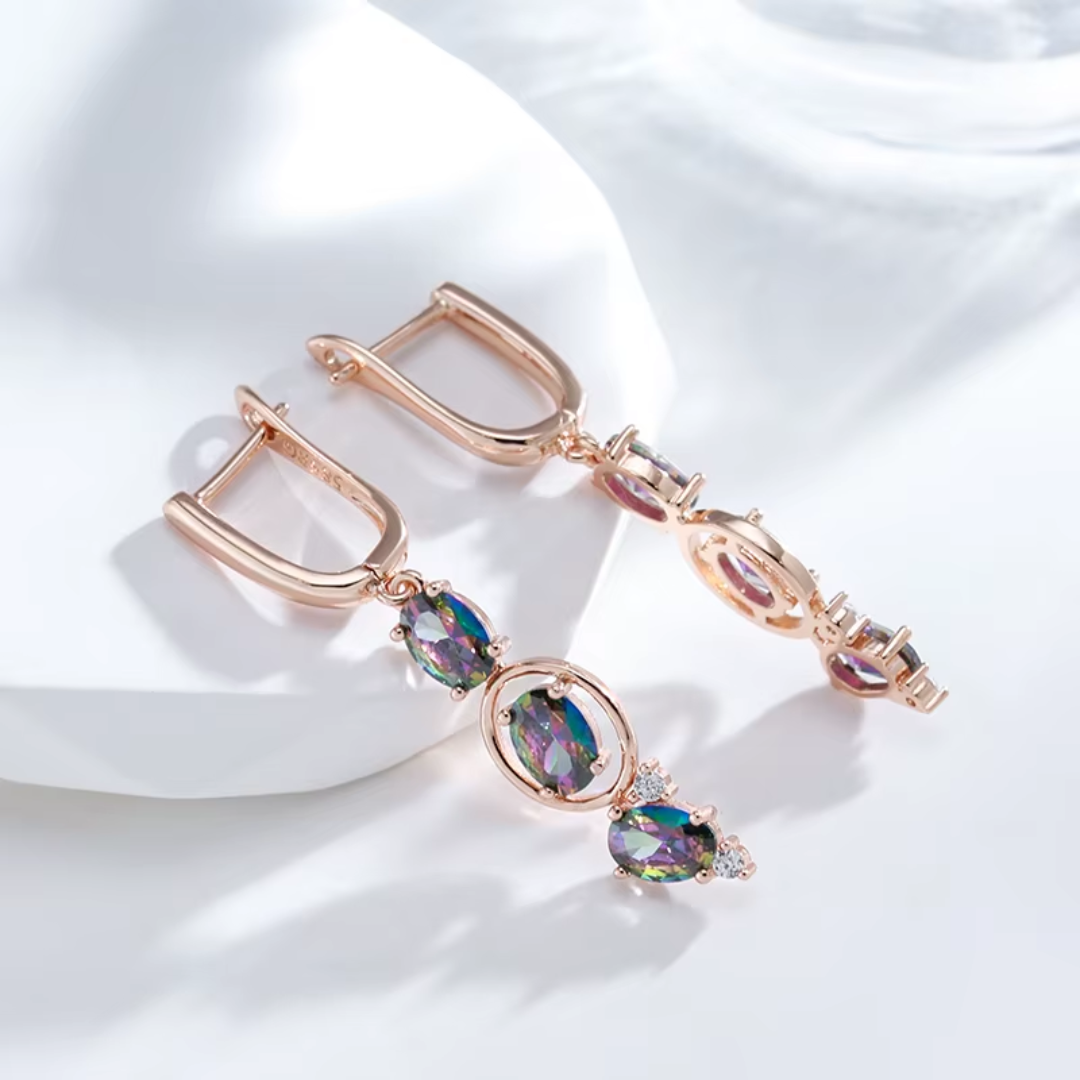 Boucles d'Oreilles en Or Rose avec Cristaux Arc-en-Ciel et Design Géométrique