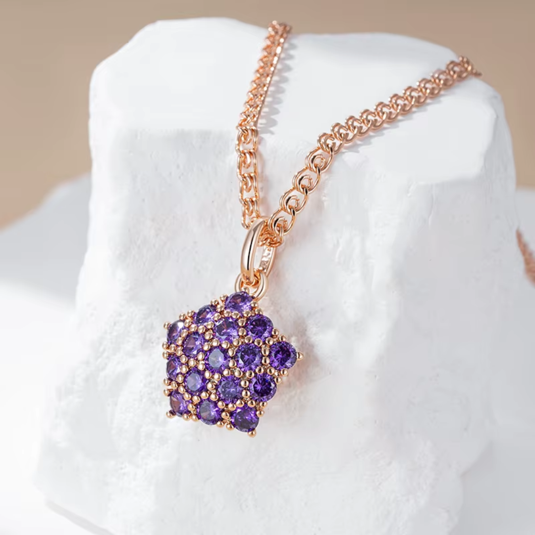 Collier Étoile en Or Rose avec Cristaux Violets