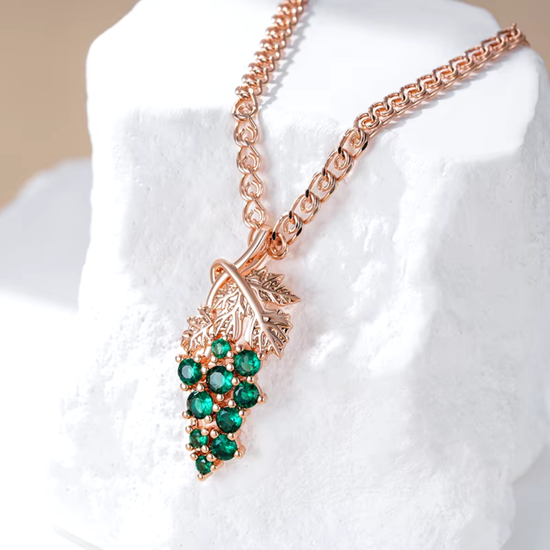 Collier Nature en Or Rose avec Cristaux Verts