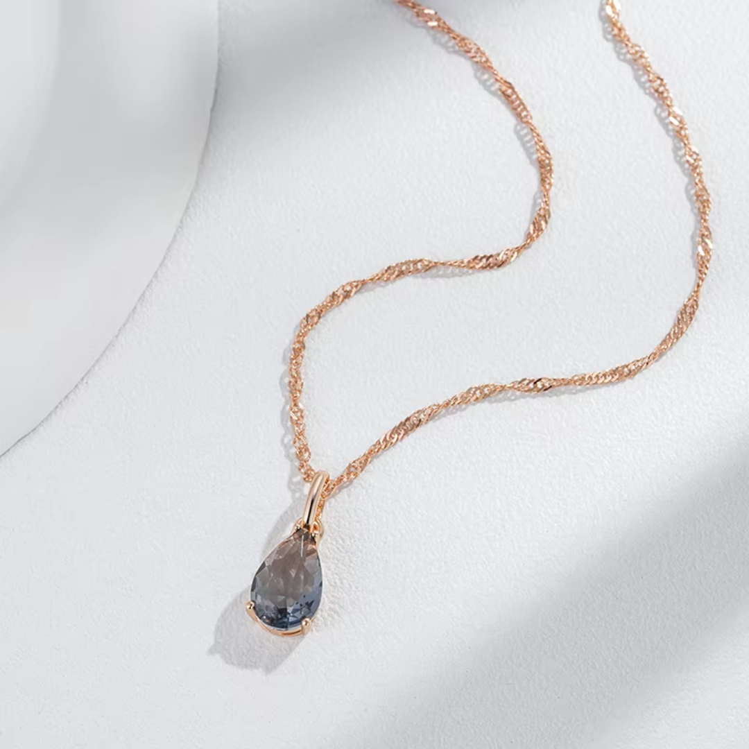 Collier en Or Rose avec Cristal Gris en Goutte
