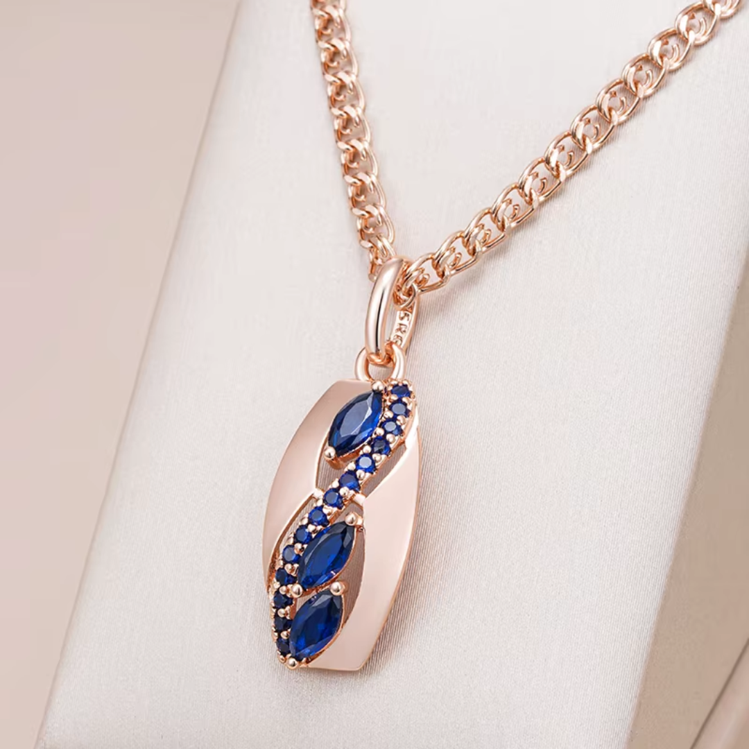 Collier en Or Rose avec Cristaux Bleus