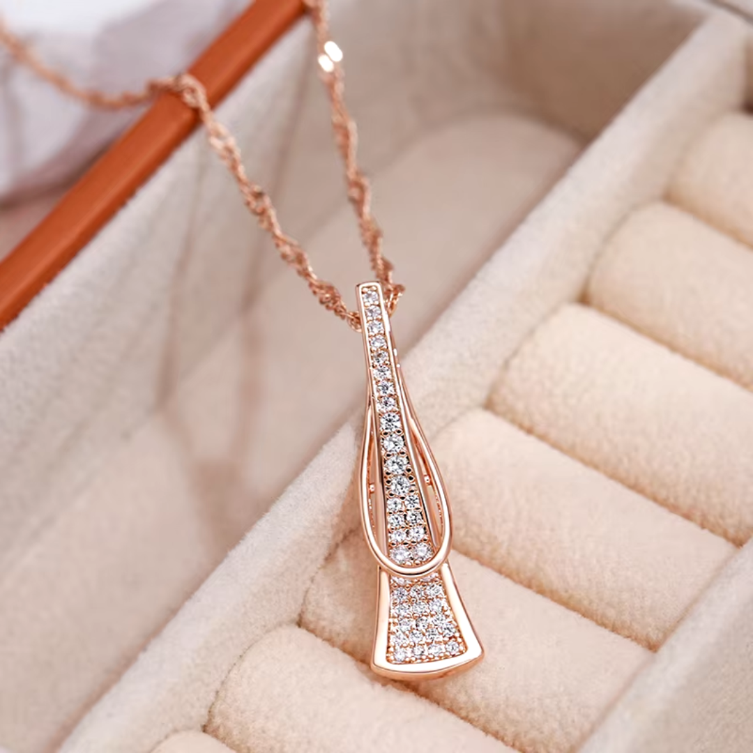 Collier en Or Rose avec Cristaux Brillants