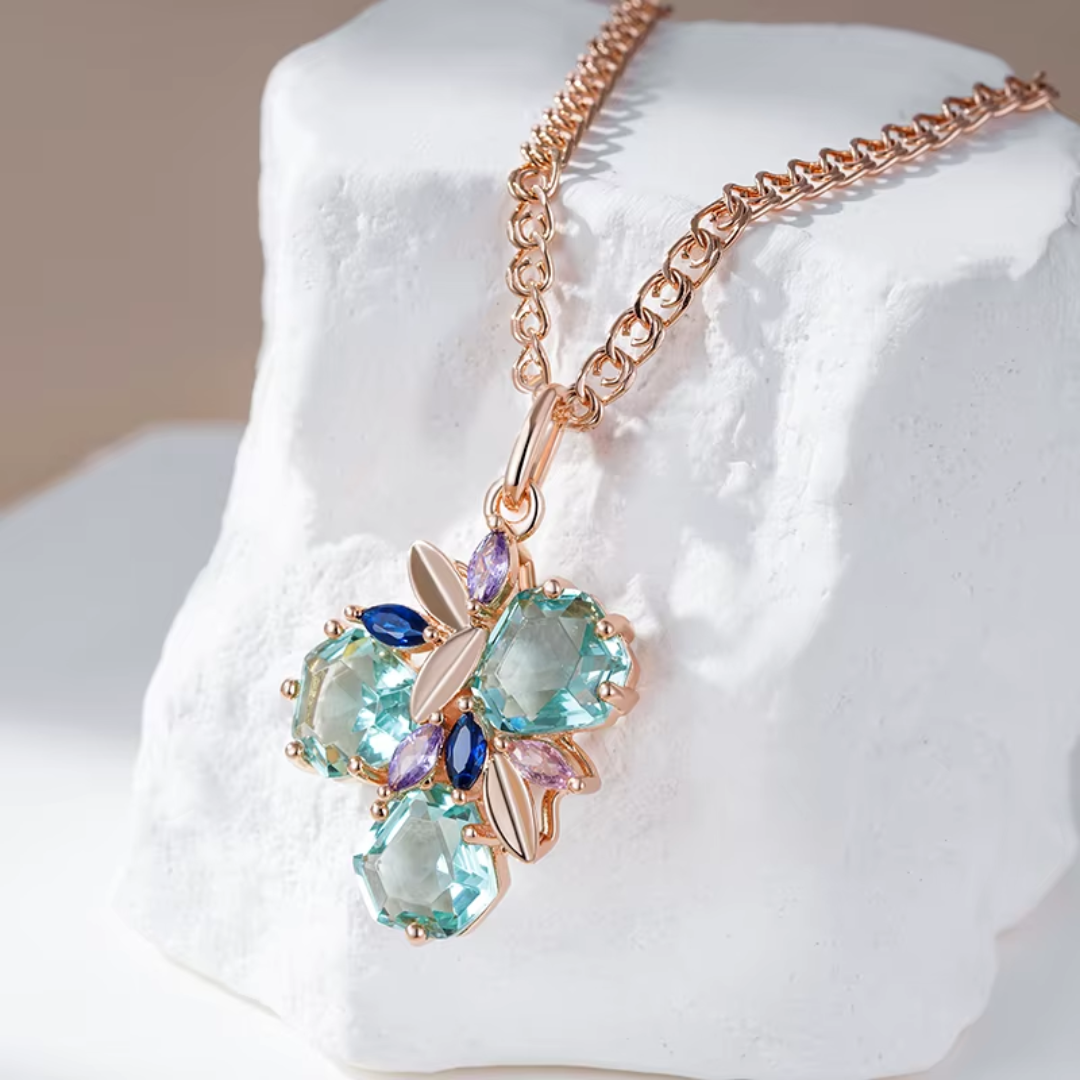 Collier en Or Rose avec Cristaux Verts, Bleus et Roses