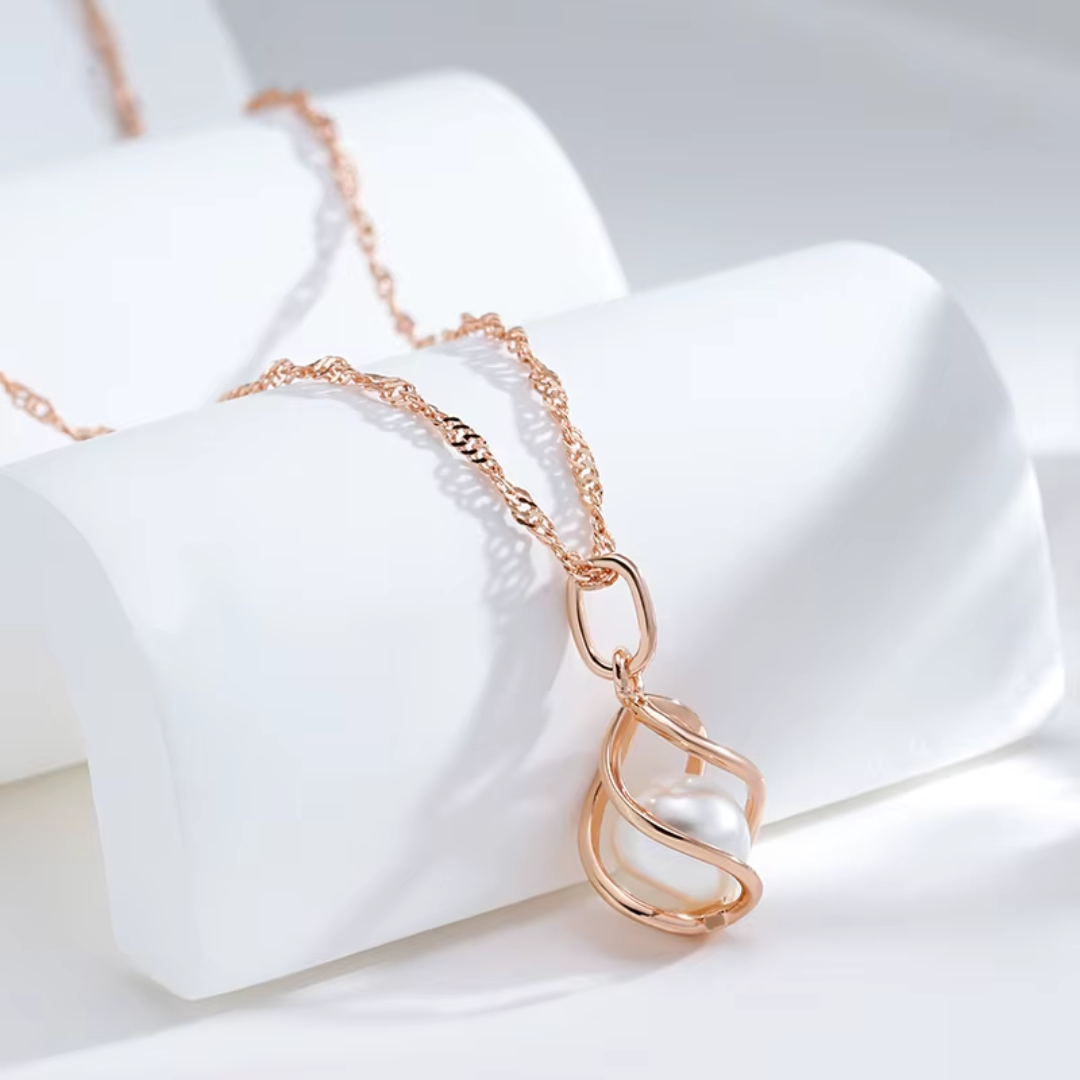 Collier en Or Rose avec Perle