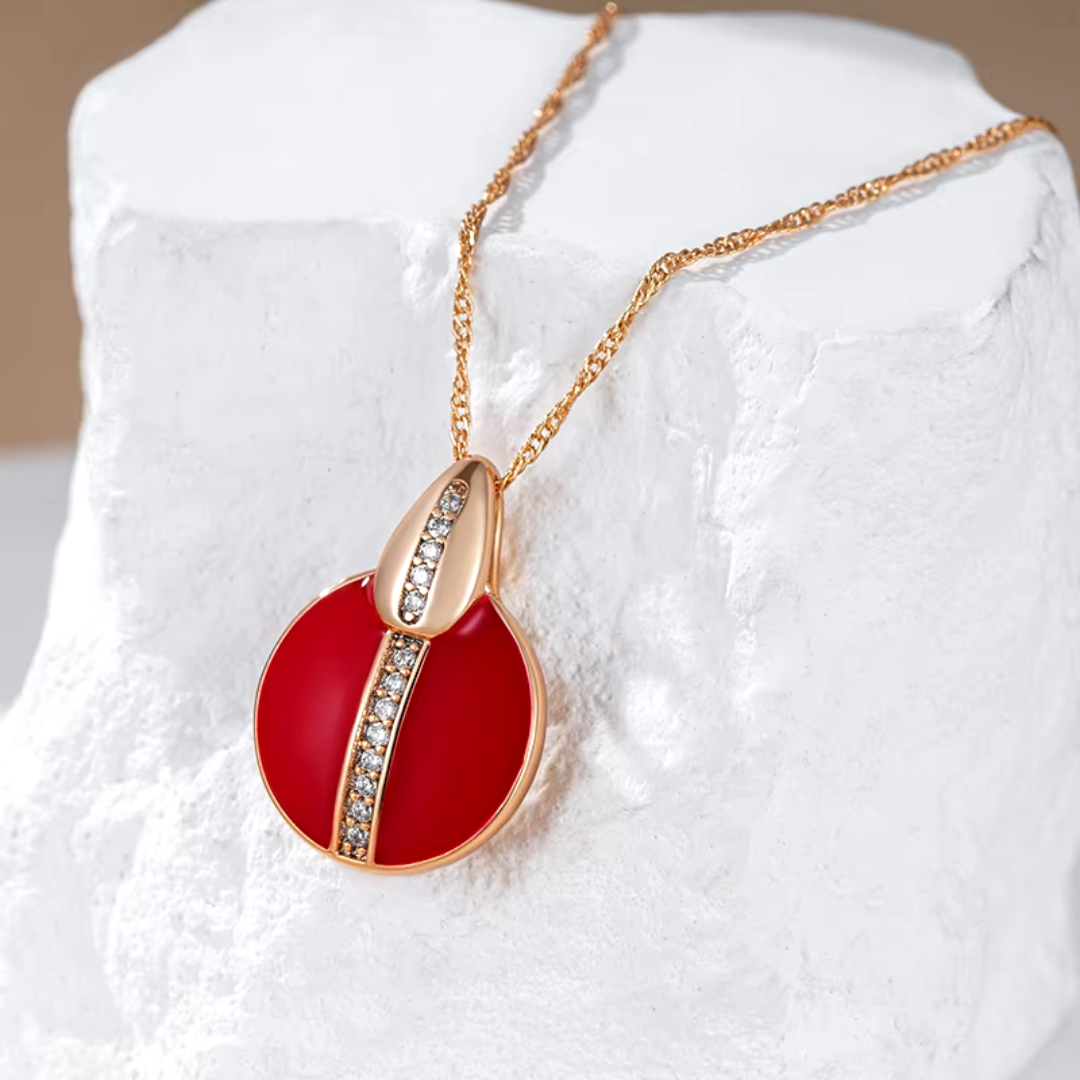 Collier en Or Rose avec Pierre Rouge et Détails Pavés