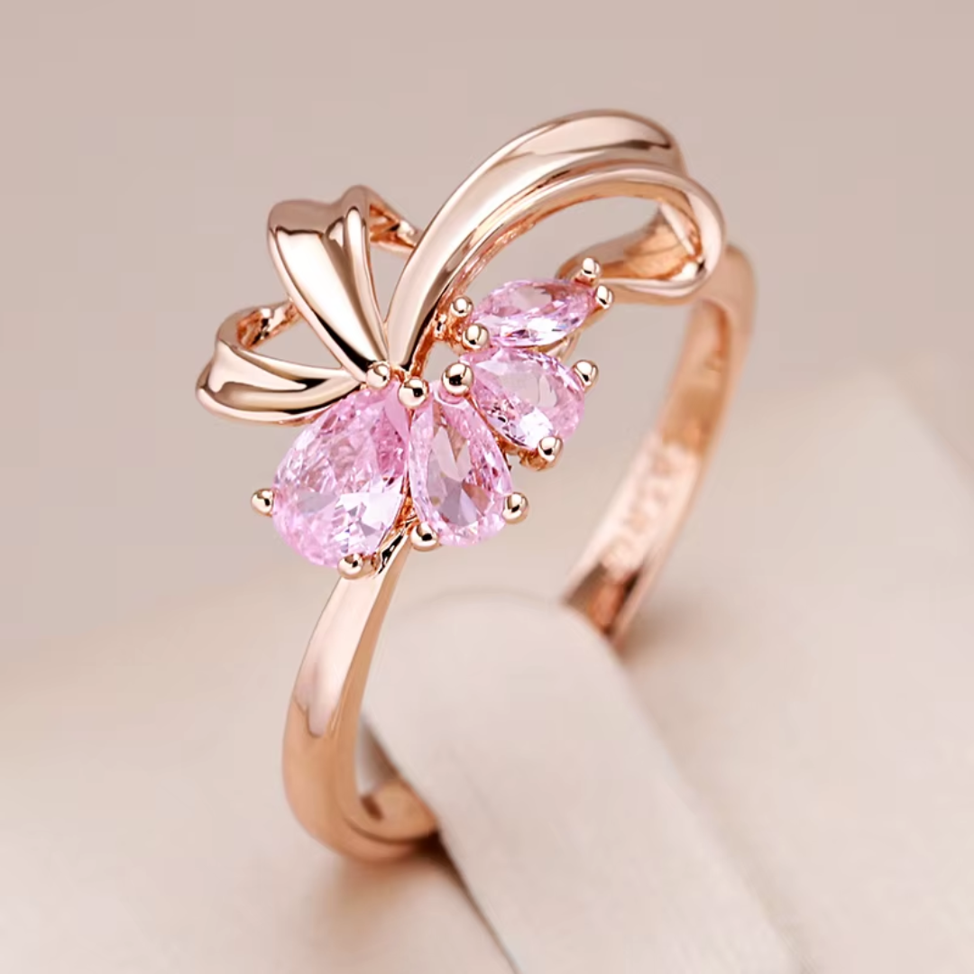 Bague en Or Rose avec Cristaux Roses en Forme de Fleur