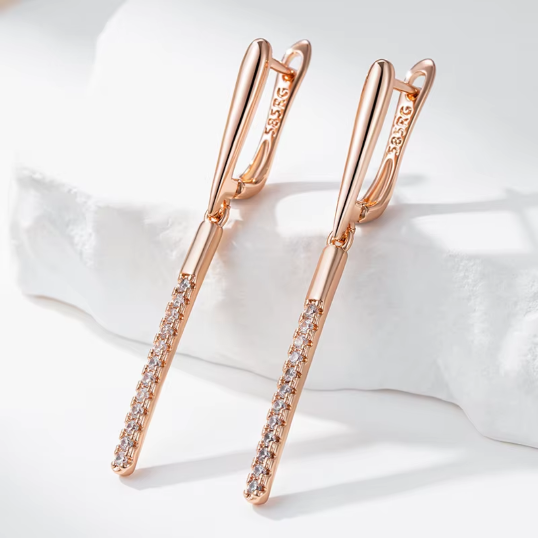 Boucles d’Oreilles Longues en Or Rose avec Cristaux